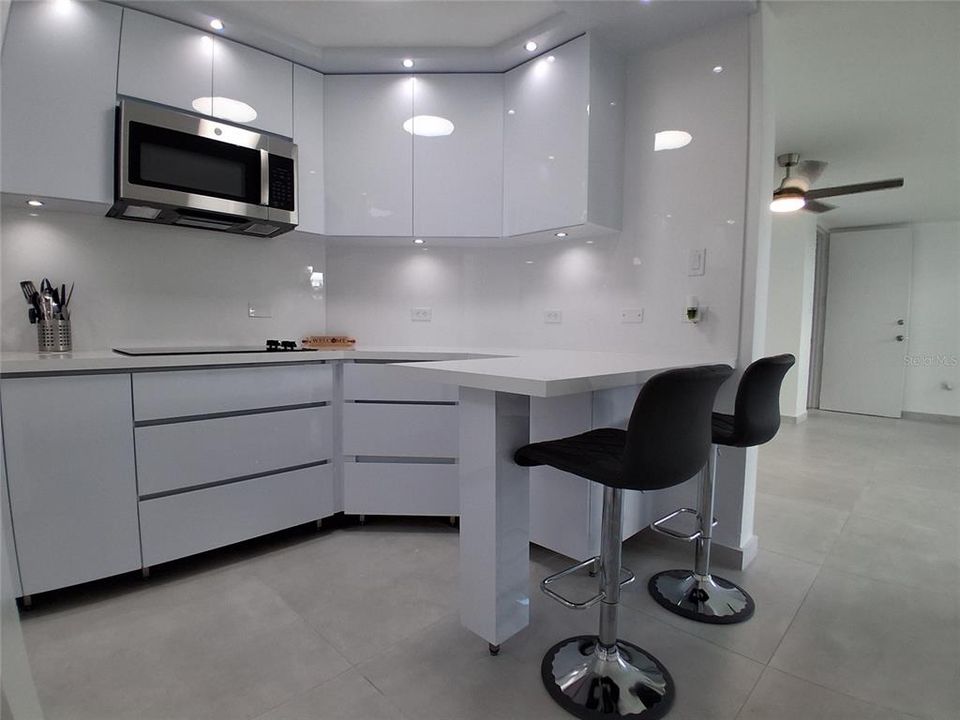 For Rent: $3,250 (3 beds, 2 baths, 1200 Square Feet)