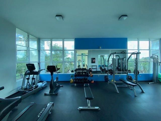 For Rent: $3,250 (3 beds, 2 baths, 1200 Square Feet)