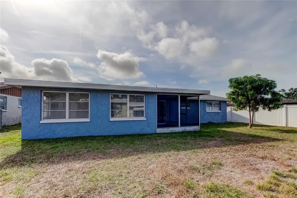 For Sale: $290,000 (3 beds, 2 baths, 1314 Square Feet)