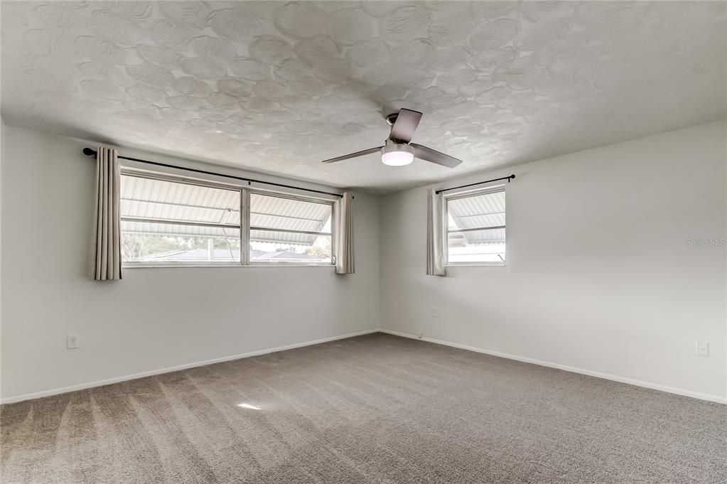 For Sale: $290,000 (3 beds, 2 baths, 1314 Square Feet)