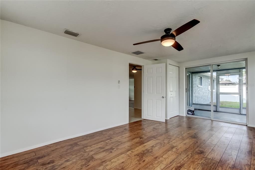 For Sale: $290,000 (3 beds, 2 baths, 1314 Square Feet)