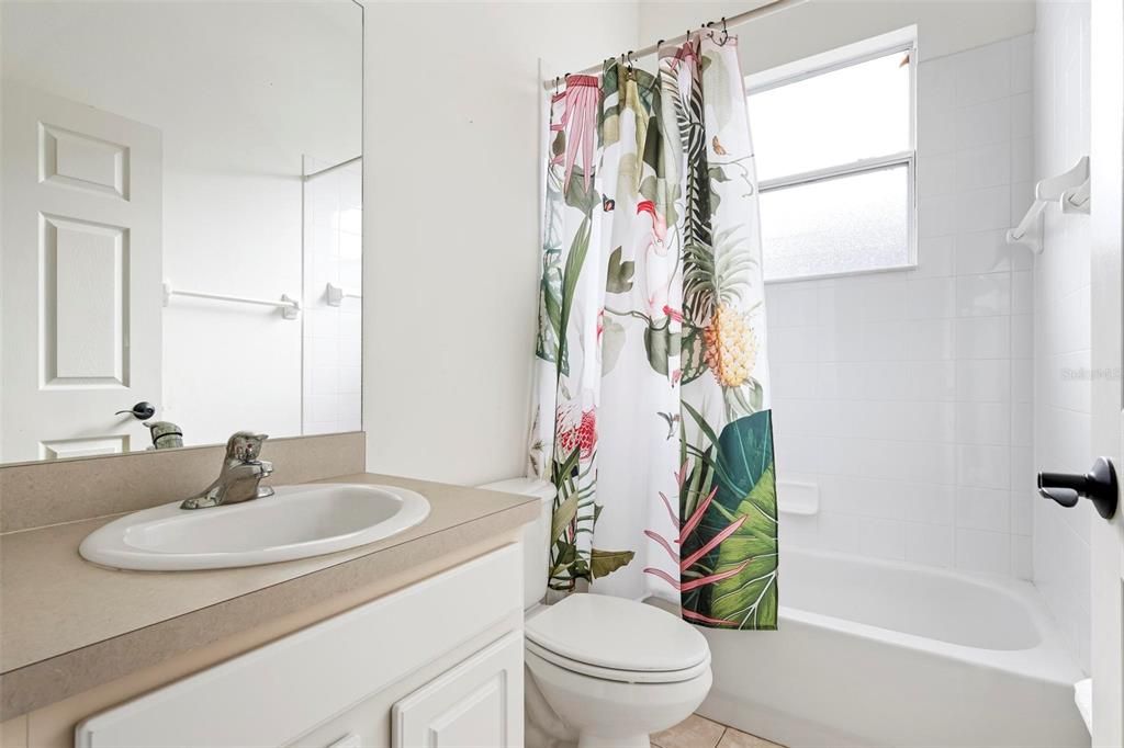 For Rent: $3,700 (4 beds, 3 baths, 2525 Square Feet)