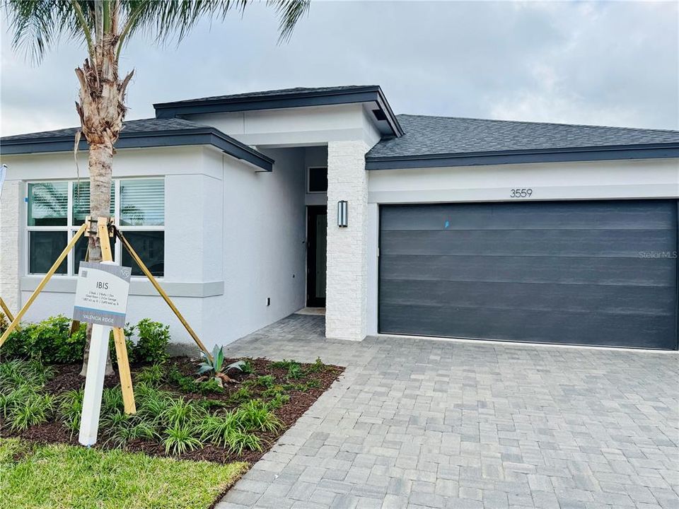 En Venta: $579,900 (2 camas, 2 baños, 1807 Pies cuadrados)