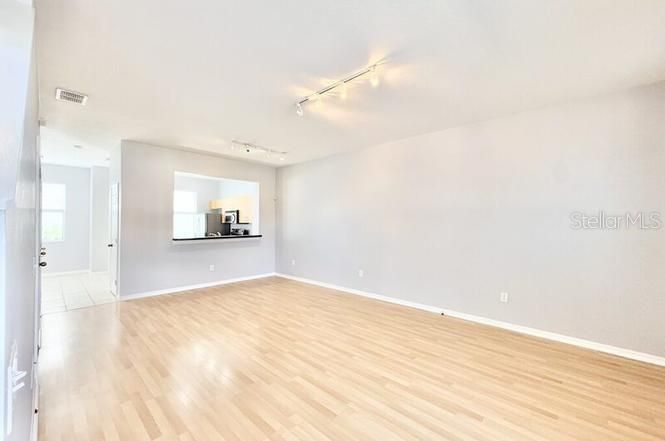 На продажу: $530,000 (2 спален, 2 ванн, 1230 Квадратных фут)