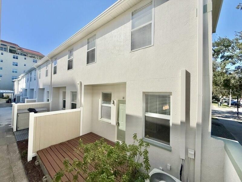 На продажу: $530,000 (2 спален, 2 ванн, 1230 Квадратных фут)