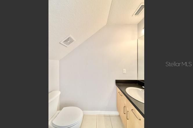 На продажу: $530,000 (2 спален, 2 ванн, 1230 Квадратных фут)