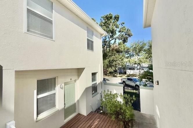 На продажу: $530,000 (2 спален, 2 ванн, 1230 Квадратных фут)