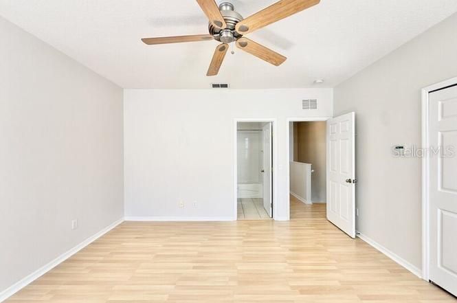 На продажу: $530,000 (2 спален, 2 ванн, 1230 Квадратных фут)