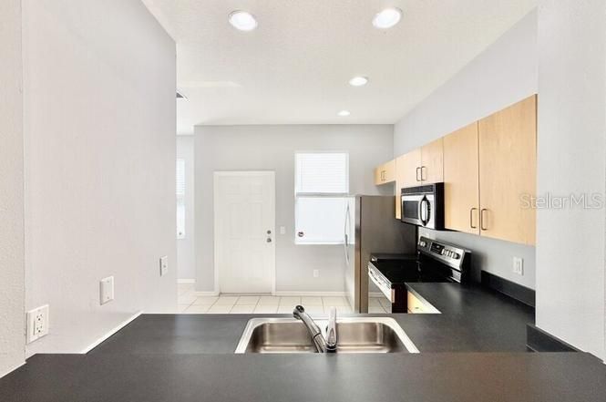 На продажу: $530,000 (2 спален, 2 ванн, 1230 Квадратных фут)