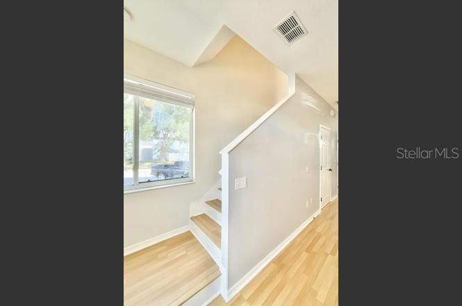 На продажу: $530,000 (2 спален, 2 ванн, 1230 Квадратных фут)