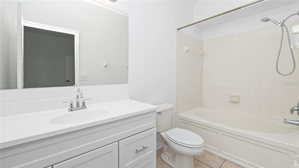 For Sale: $360,000 (4 beds, 2 baths, 1724 Square Feet)