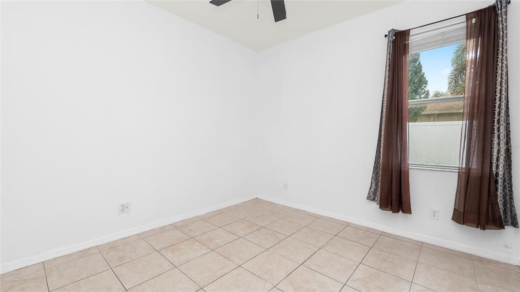 For Sale: $360,000 (4 beds, 2 baths, 1724 Square Feet)