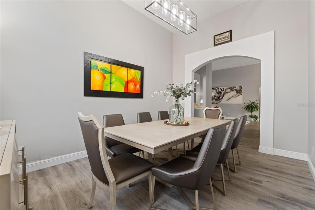 待售: $875,000 (4 贝兹, 3 浴室, 2414 平方英尺)