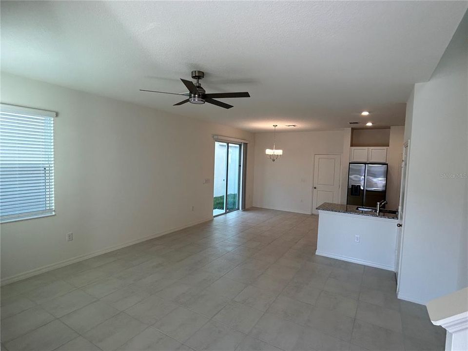 В аренду: $2,400 (3 спален, 2 ванн, 1852 Квадратных фут)