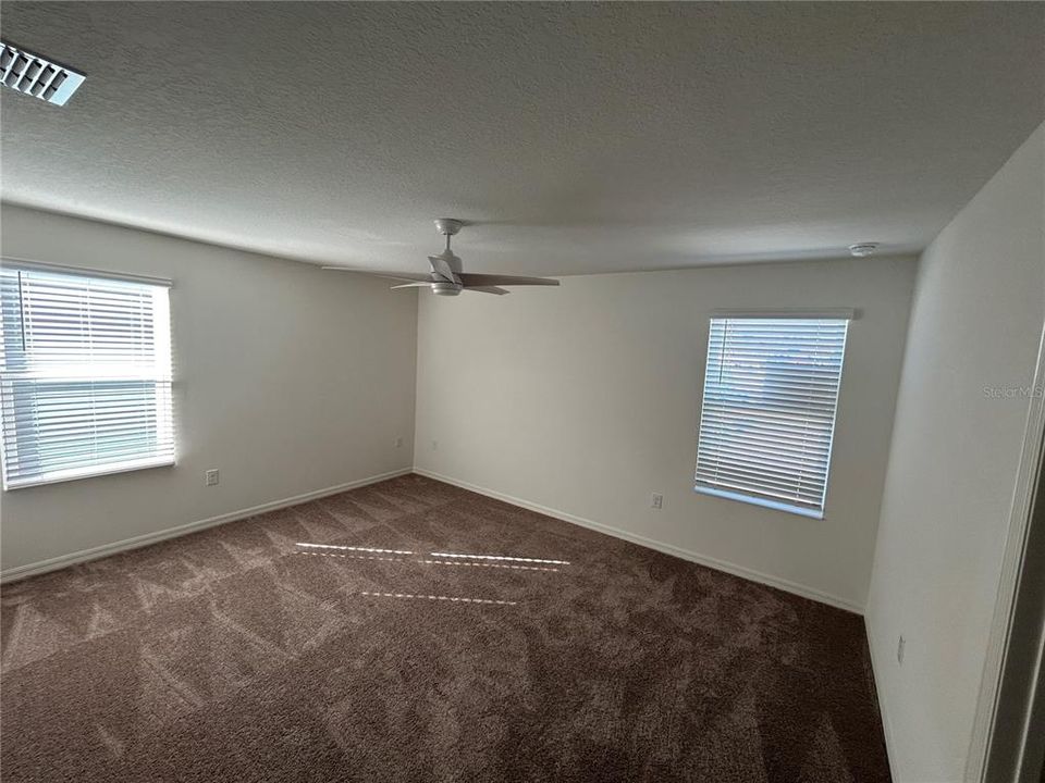 В аренду: $2,400 (3 спален, 2 ванн, 1852 Квадратных фут)