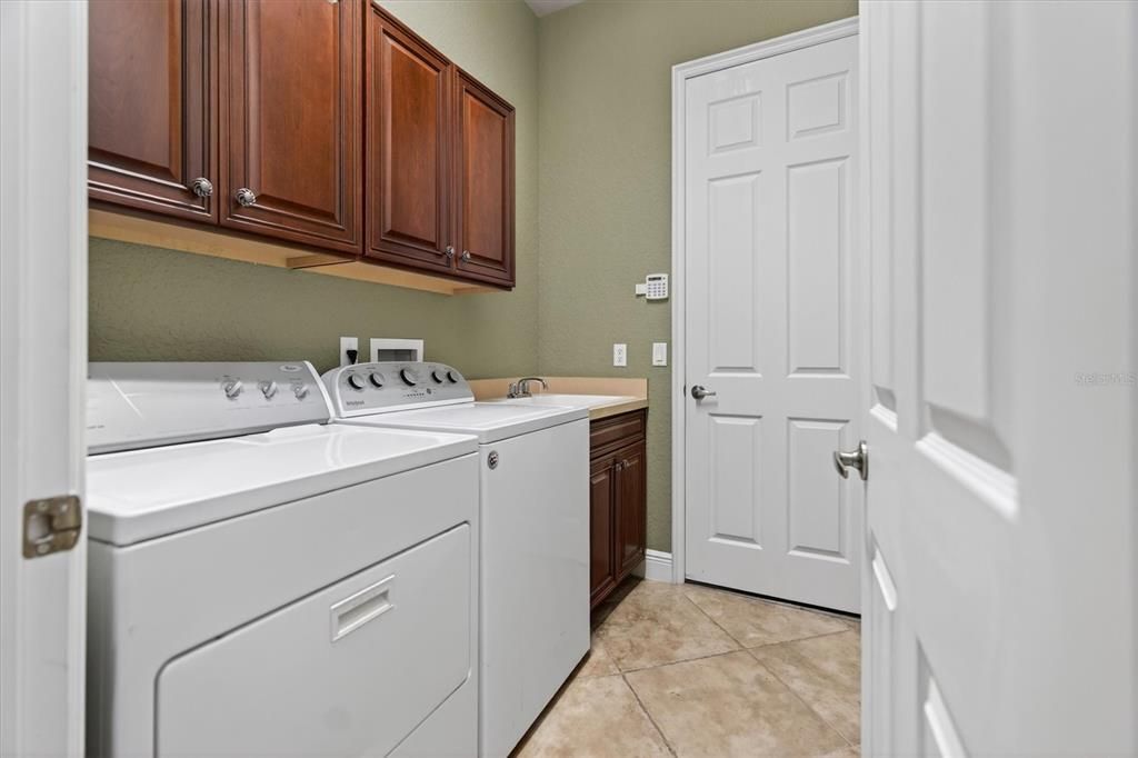 Active With Contract: $625,000 (3 beds, 2 baths, 2110 Square Feet)