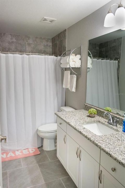 For Rent: $2,000 (3 beds, 2 baths, 1397 Square Feet)