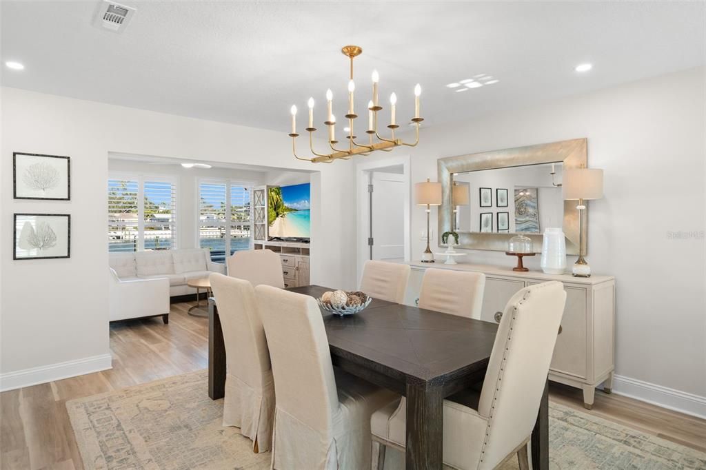 На продажу: $1,799,900 (3 спален, 2 ванн, 1929.23 Квадратных фут)