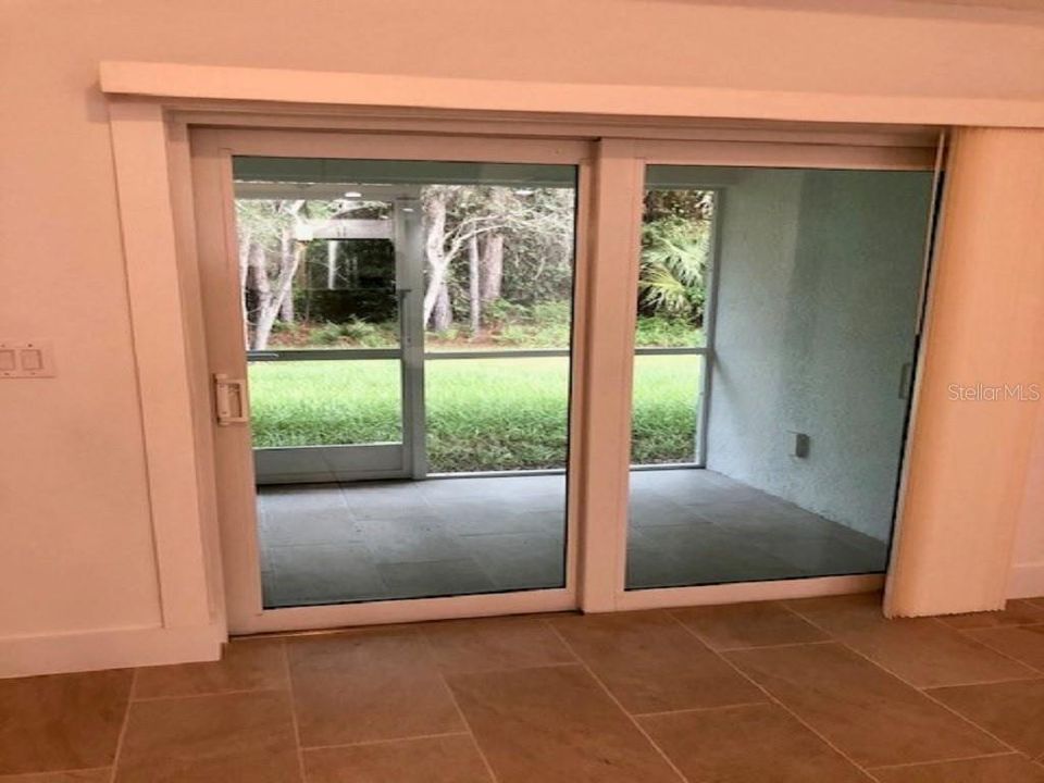 For Rent: $2,200 (2 beds, 2 baths, 1187 Square Feet)