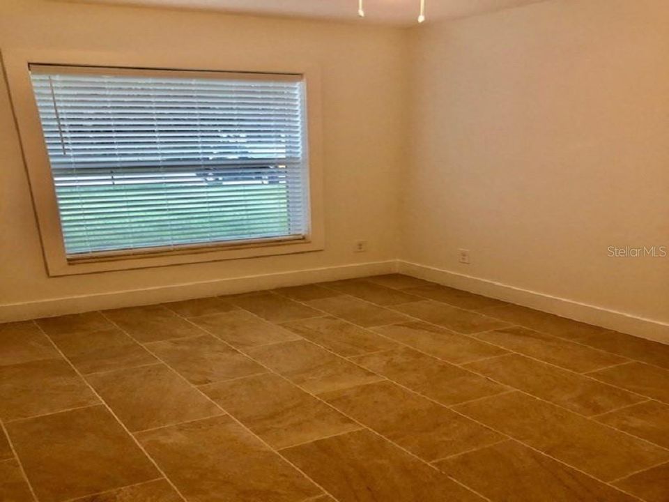 For Rent: $2,200 (2 beds, 2 baths, 1187 Square Feet)