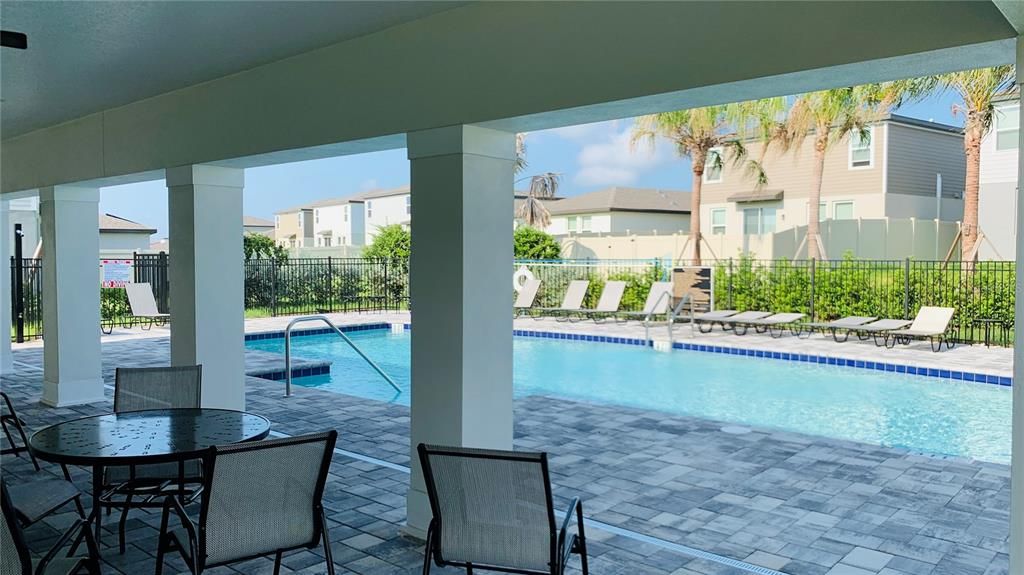 For Rent: $2,200 (4 beds, 2 baths, 1688 Square Feet)