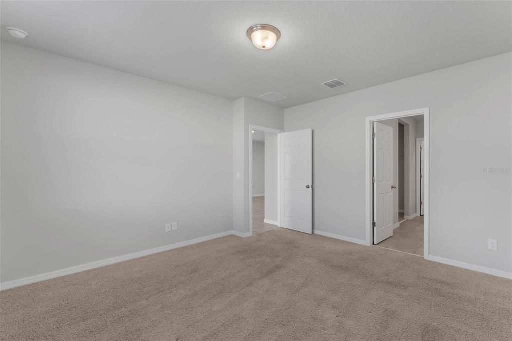 For Rent: $2,200 (4 beds, 2 baths, 1688 Square Feet)