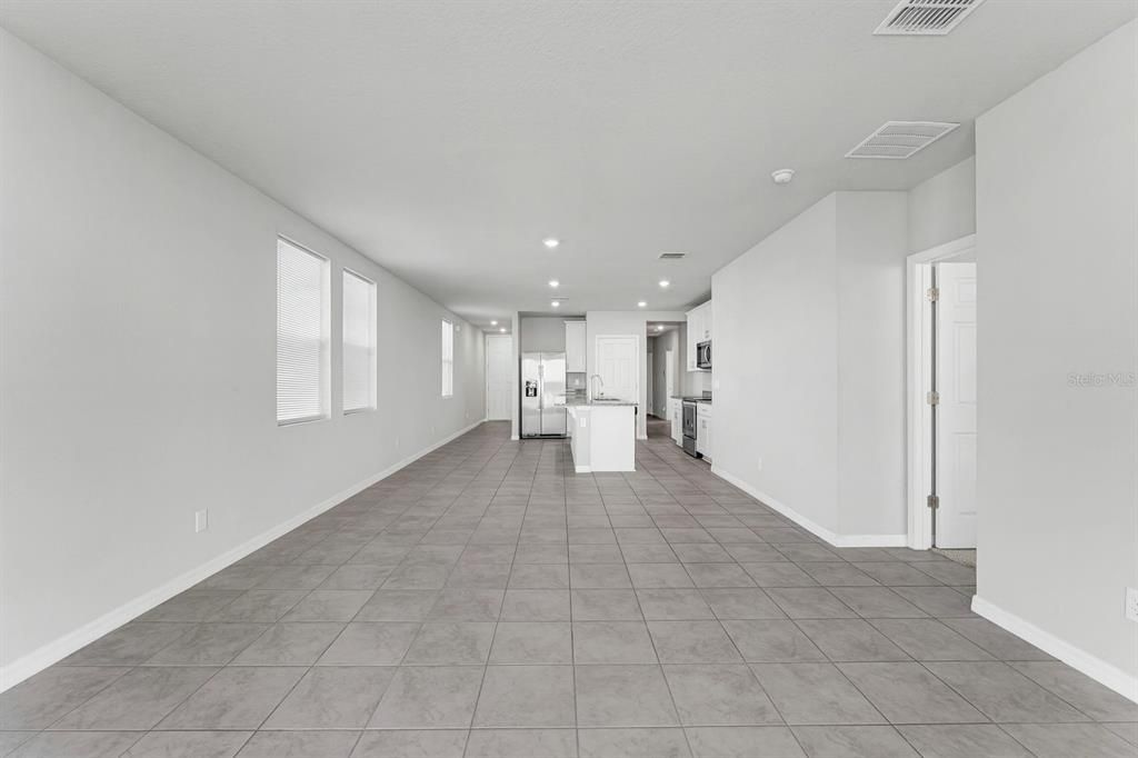 For Rent: $2,200 (4 beds, 2 baths, 1688 Square Feet)