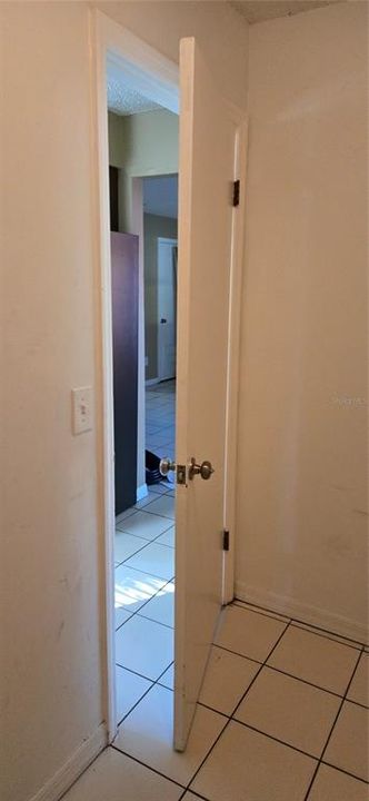 出租: $1,700 (2 贝兹, 2 浴室, 1400 平方英尺)