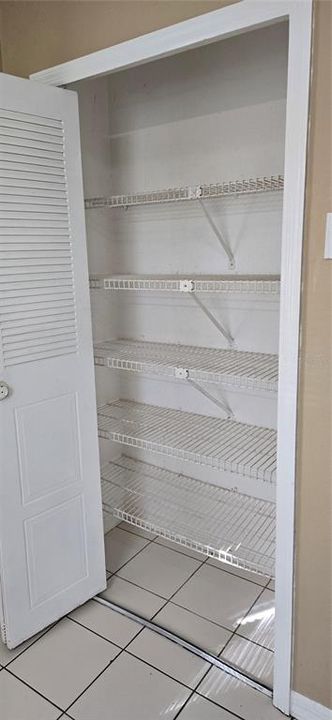 出租: $1,700 (2 贝兹, 2 浴室, 1400 平方英尺)