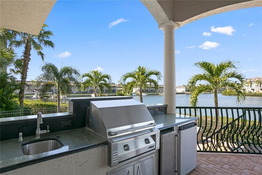 出租: $14,995 (4 贝兹, 3 浴室, 3673 平方英尺)