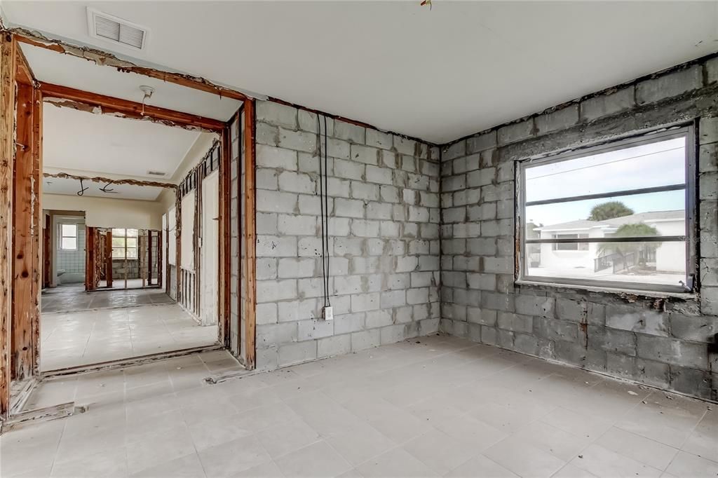 For Sale: $485,000 (0 beds, 0 baths, 1415 Square Feet)