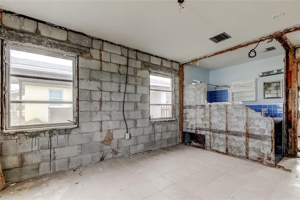 For Sale: $485,000 (0 beds, 0 baths, 1415 Square Feet)