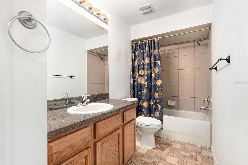 待售: $600,000 (4 贝兹, 3 浴室, 3535 平方英尺)