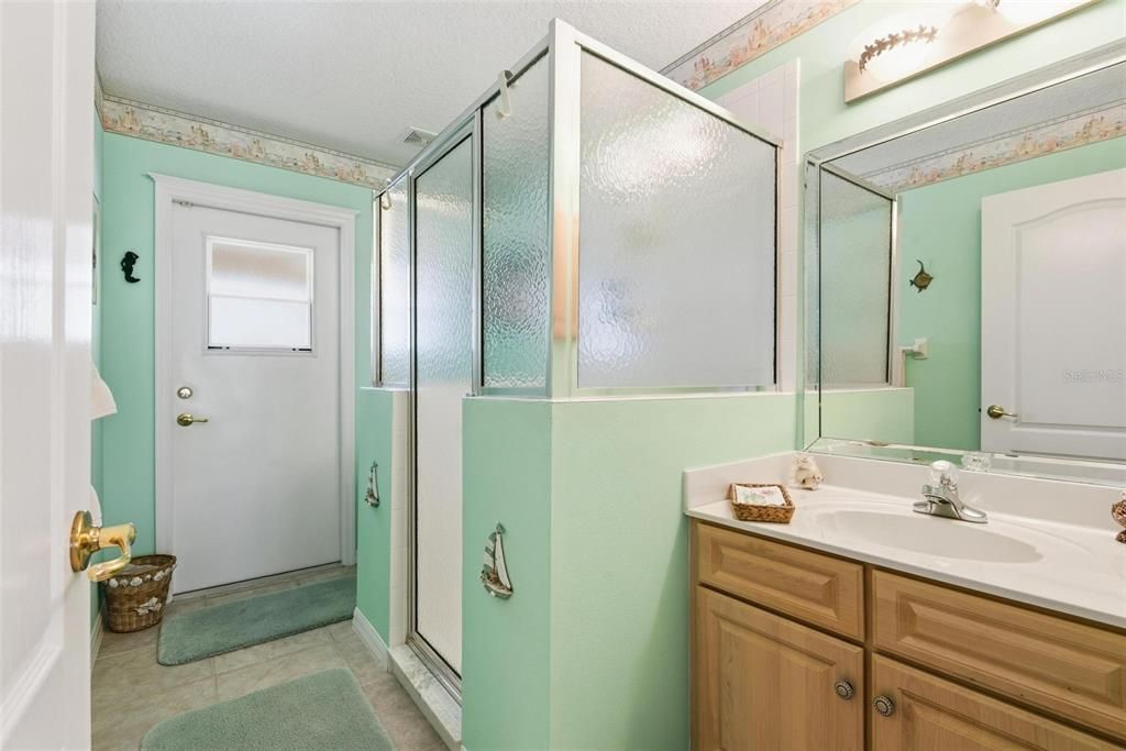 待售: $700,000 (3 贝兹, 3 浴室, 2369 平方英尺)