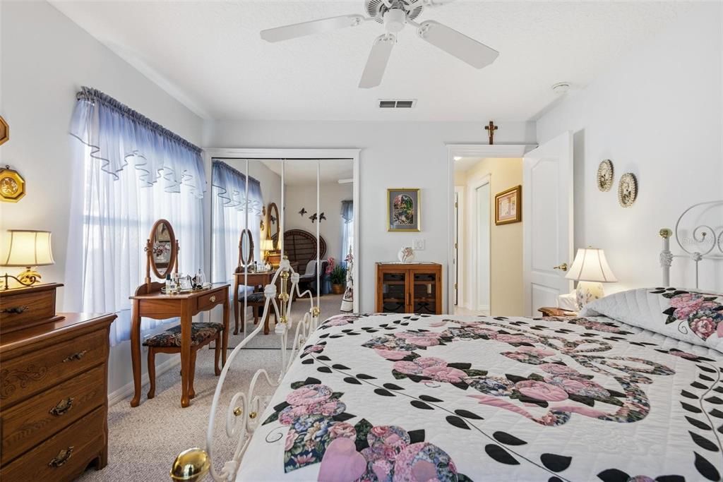 待售: $700,000 (3 贝兹, 3 浴室, 2369 平方英尺)