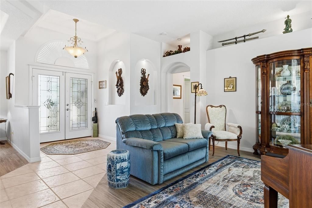 待售: $700,000 (3 贝兹, 3 浴室, 2369 平方英尺)