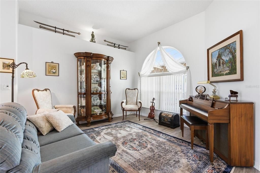 待售: $700,000 (3 贝兹, 3 浴室, 2369 平方英尺)