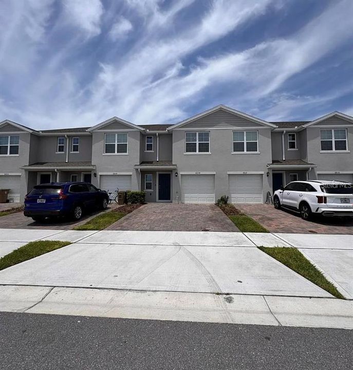 出租: $1,800 (3 贝兹, 2 浴室, 1463 平方英尺)