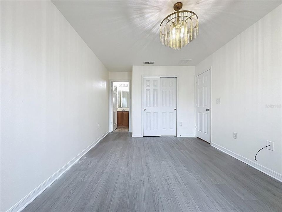 出租: $2,500 (4 贝兹, 3 浴室, 1649 平方英尺)