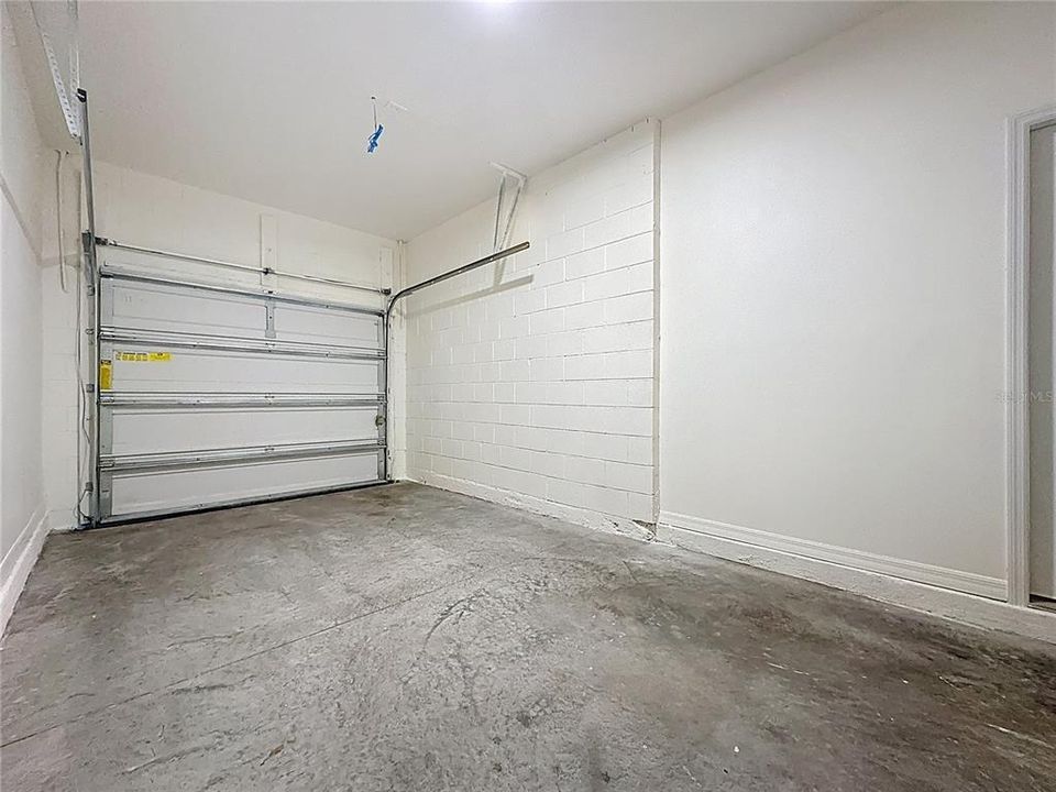 出租: $2,500 (4 贝兹, 3 浴室, 1649 平方英尺)