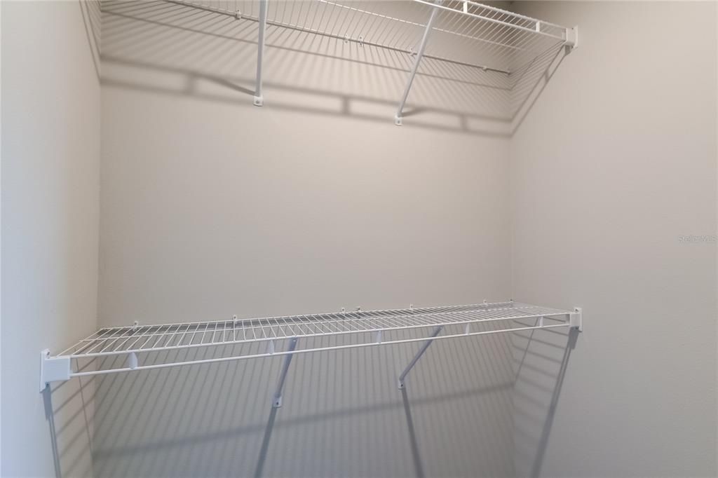 En Renta: $2,950 (3 camas, 2 baños, 1716 Pies cuadrados)