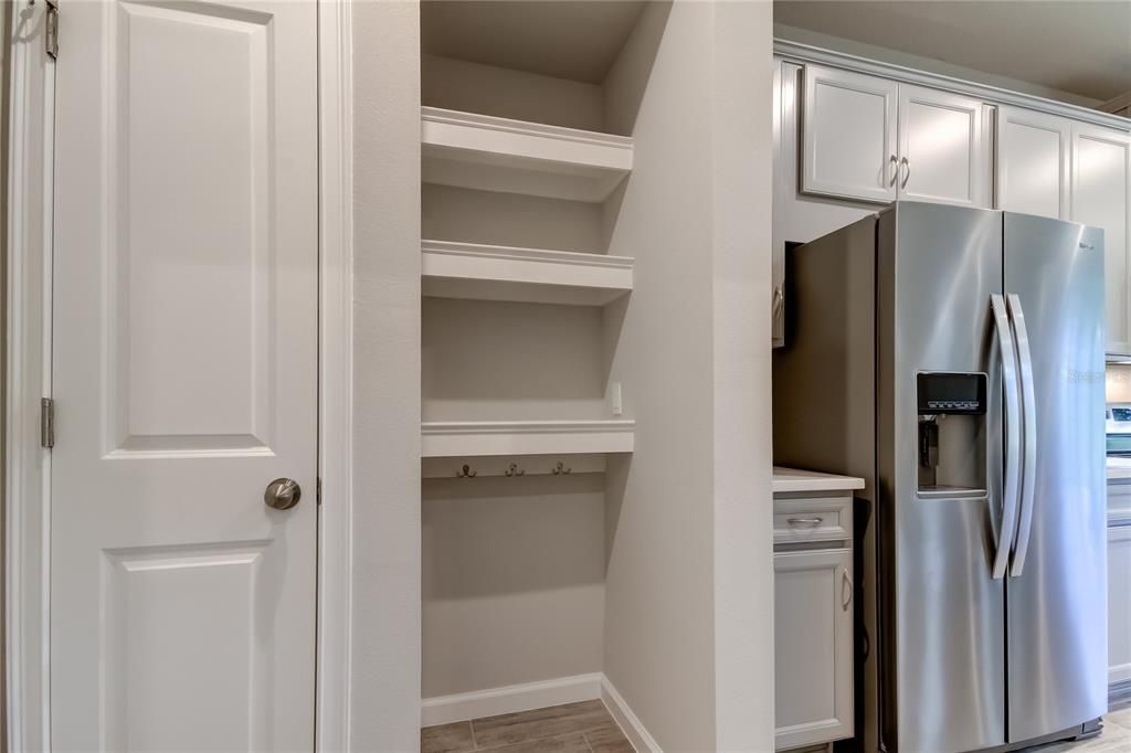 En Renta: $2,950 (3 camas, 2 baños, 1716 Pies cuadrados)