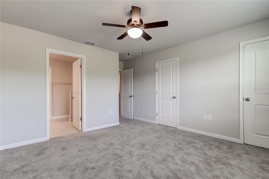 En Renta: $2,950 (3 camas, 2 baños, 1716 Pies cuadrados)