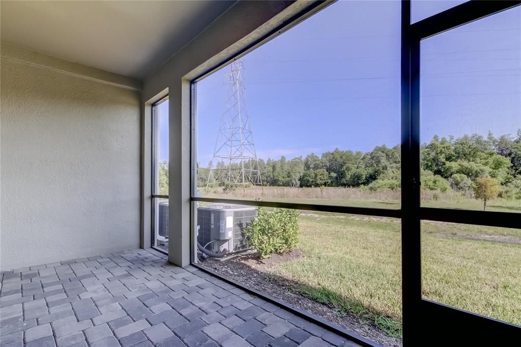 En Renta: $2,950 (3 camas, 2 baños, 1716 Pies cuadrados)