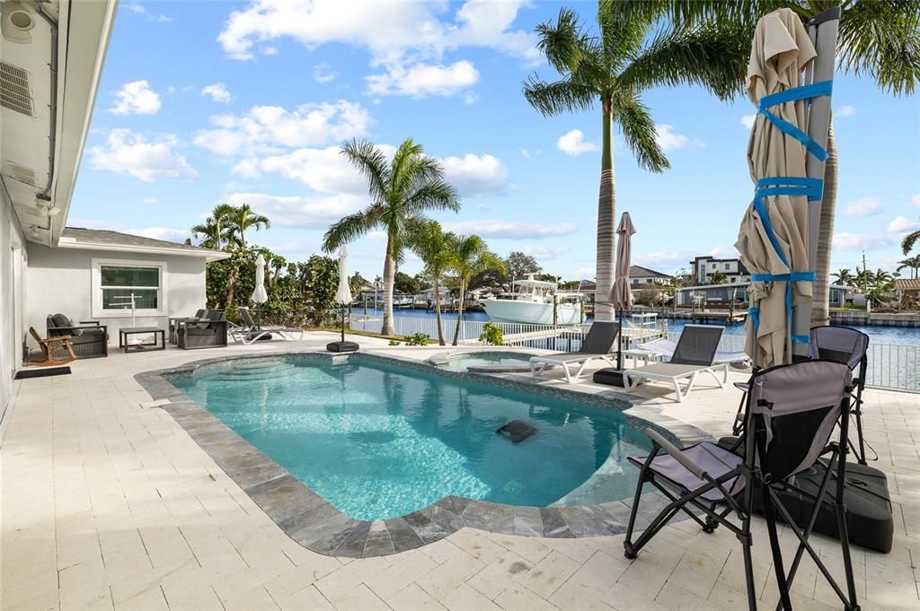 For Sale: $1,050,000 (3 beds, 2 baths, 1513 Square Feet)