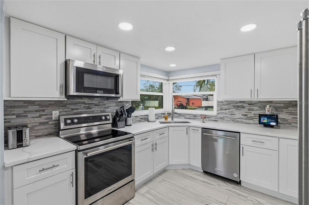 For Sale: $1,050,000 (3 beds, 2 baths, 1513 Square Feet)