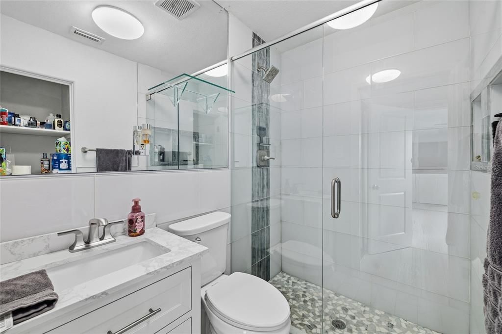 For Sale: $1,050,000 (3 beds, 2 baths, 1513 Square Feet)