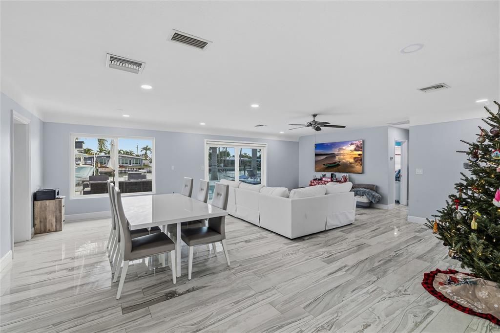 For Sale: $1,050,000 (3 beds, 2 baths, 1513 Square Feet)