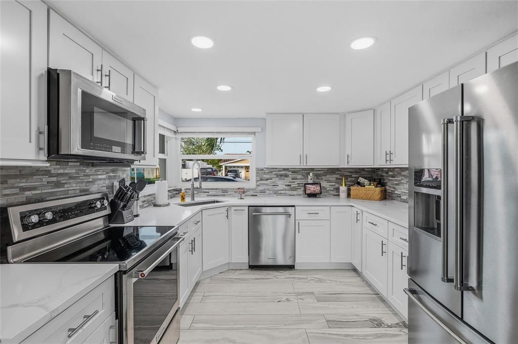 For Sale: $1,050,000 (3 beds, 2 baths, 1513 Square Feet)