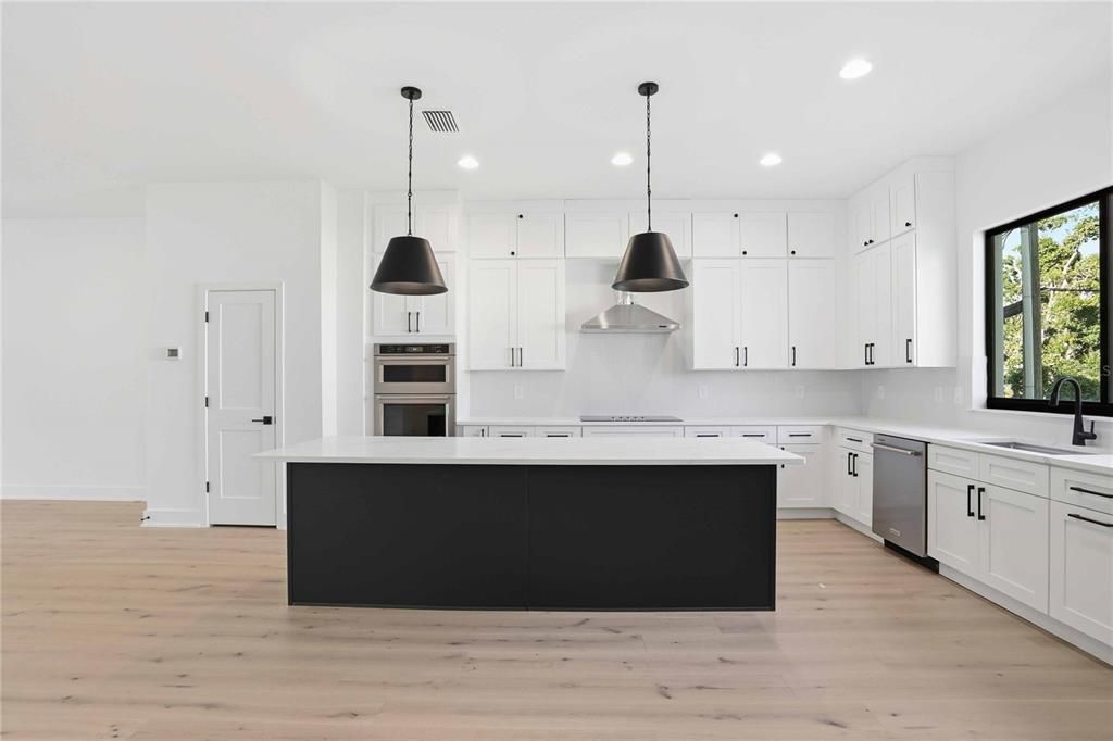 For Sale: $1,399,000 (4 beds, 3 baths, 3313 Square Feet)